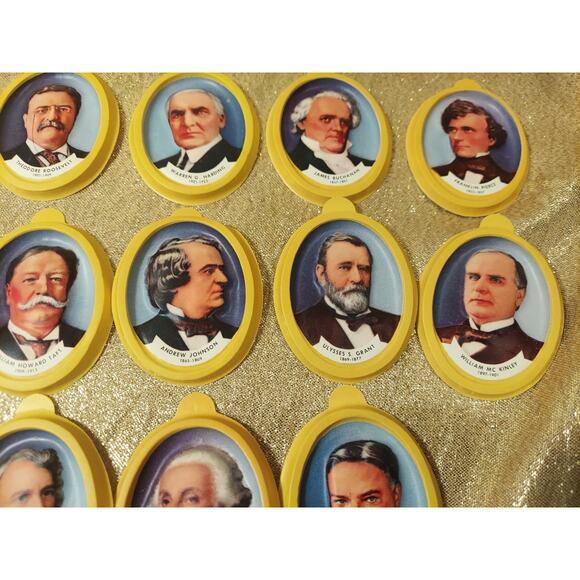 33 Vintage Nabisco Cereal Premiums 3D Plastic Presidential Portraits 1950s w/Box - Picture 7 of 16